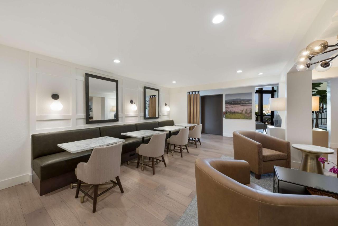 Best Western The Inn Of לוס גאטוס מראה חיצוני תמונה